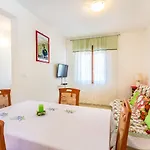 Apartman In Croatia Near The Coast Póla